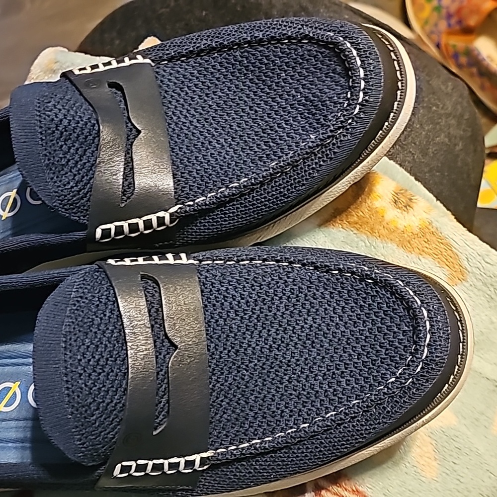 ZEROGRAND Mens sz 11.5 slip on dress shoes. Dark blue - Picture 2 of 6